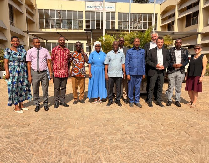 Visite institutionnelle et rencontre-dialogue à l’Université du Burundi avec la délégation du Diocèse de Rottenburg-Stuttgart
